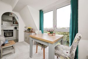 Lounge- click for photo gallery